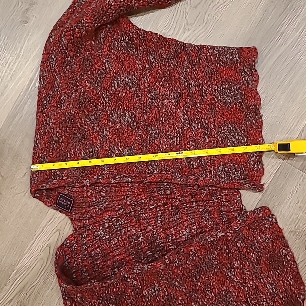Color Works Cropped Sweater - Picture 3 of 7